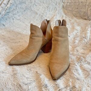 Steve Madden Tan Suede Ankle Booties